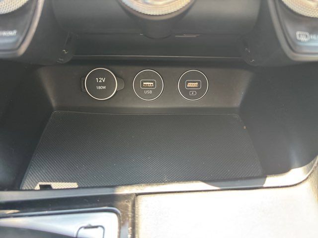 Used 2023 Genesis G70 2.0T RWD image 31