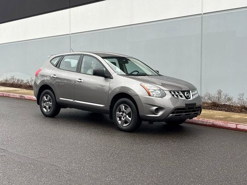 Used 2014 Nissan Rogue S image 7