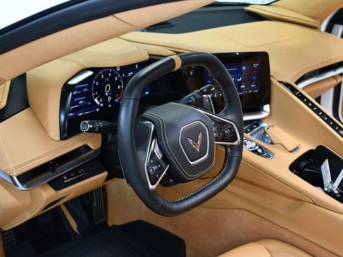 Used 2022 Chevrolet Corvette Stingray Premium Conv w/ Z51 Performance Package RWD image 32