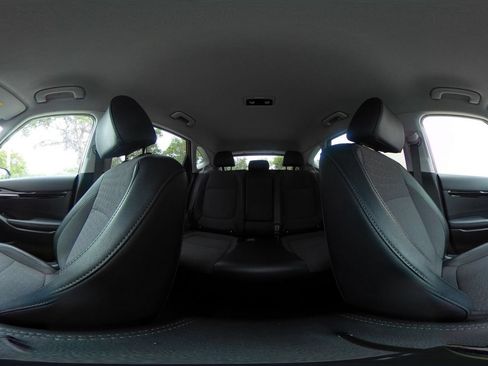 Used 2025 Kia Seltos S FWD image 32