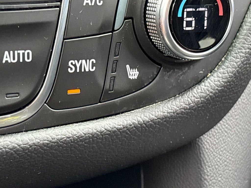 Certified 2023 Chevrolet Equinox RS FWD image 18