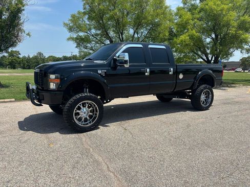 Used 2009 Ford F350 Harley-Davidson AWD/4WD image 2