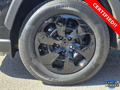 Used 2024 Toyota RAV4 LE image 7