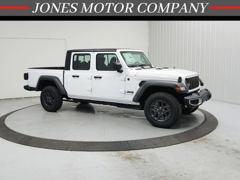 New 2026 Jeep Gladiator Sport AWD/4WD image 1