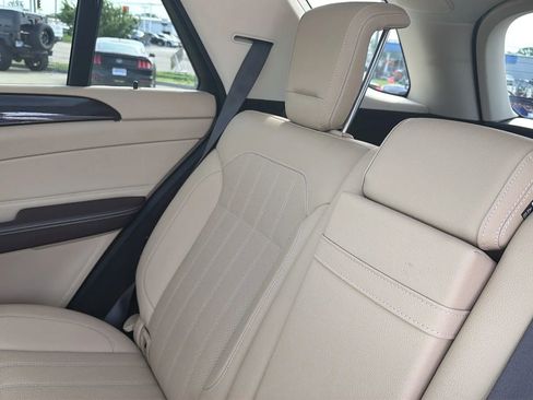 Used 2017 Mercedes-Benz GLE 350 4MATIC image 41