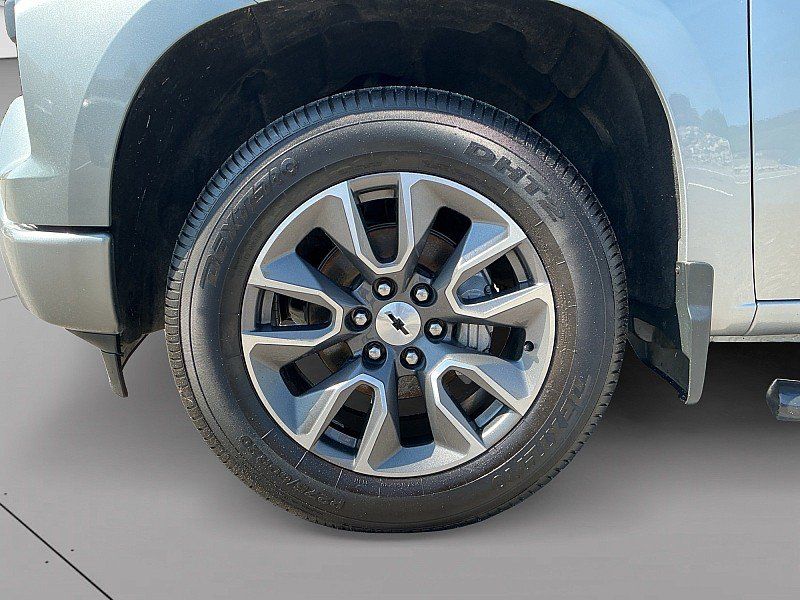 Used 2023 Chevrolet Silverado 1500 Custom w/ LPO, Dark Essentials Package AWD/4WD image 9