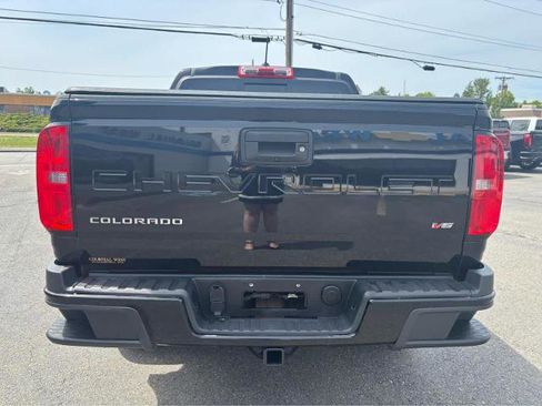 Used 2022 Chevrolet Colorado LT w/ LT Convenience Package AWD/4WD image 5