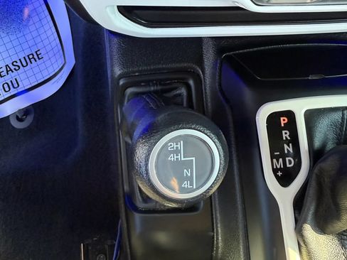 Used 2023 Jeep Wrangler Unlimited Sport AWD/4WD image 35