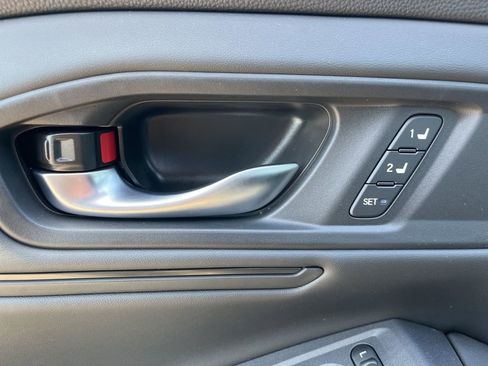 Used 2025 Honda Accord Sport image 12