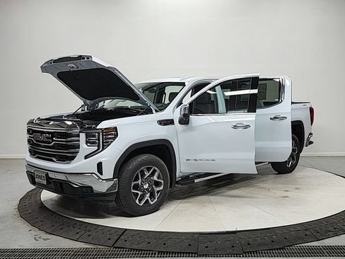 New 2026 GMC Sierra 1500 SLT w/ SLT Premium Plus Package AWD/4WD image 11