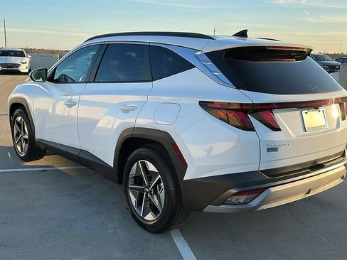 Certified 2025 Hyundai Tucson SEL image 10