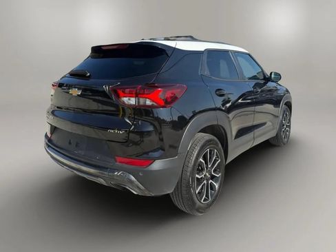 Used 2021 Chevrolet TrailBlazer ACTIV w/ Sun and Liftgate Package AWD/4WD image 8
