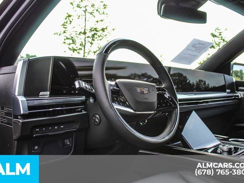 Used 2026 Cadillac Escalade 4WD image 24