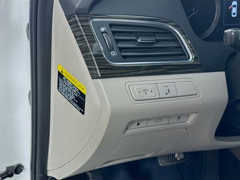 Used 2017 Hyundai Sonata Limited w/ Tech Package 03 image 10