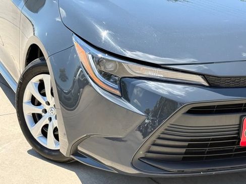Used 2026 Toyota Corolla LE FWD image 6