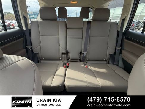 Used 2021 Lexus GX 460 Premium w/ Premium Package image 31