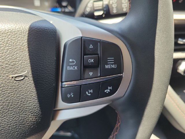 Used 2026 Ford Explorer Active w/ Active Comfort Package RWD image 6
