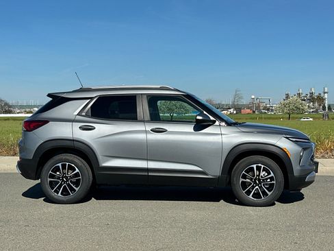 New 2026 Chevrolet TrailBlazer LT image 3