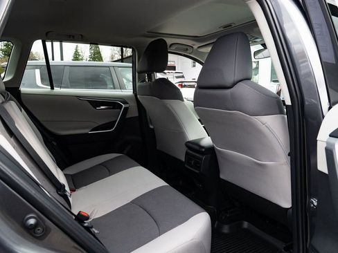 Used 2025 Toyota RAV4 XLE w/ Convenience Package image 23