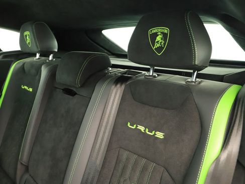 Used 2023 Lamborghini Urus Performante AWD/4WD image 37