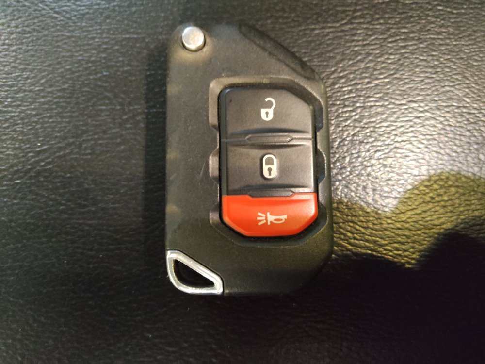 Used 2019 Jeep Wrangler Unlimited Sahara AWD/4WD image 32