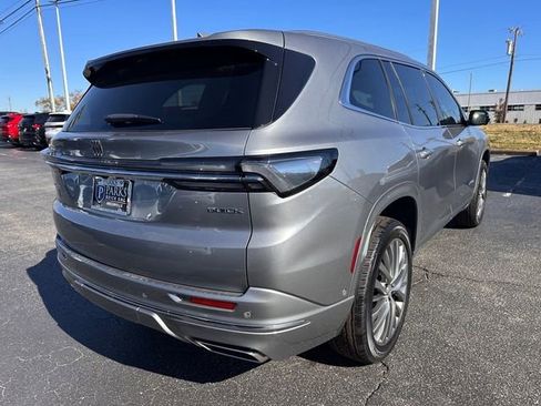 New 2026 Buick Enclave Avenir w/ Super Cruise Package image 11