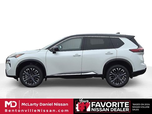 New 2026 Nissan Rogue Platinum w/ Tech Package AWD/4WD image 3
