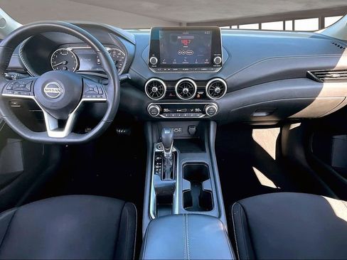 Used 2021 Nissan Sentra SV image 7