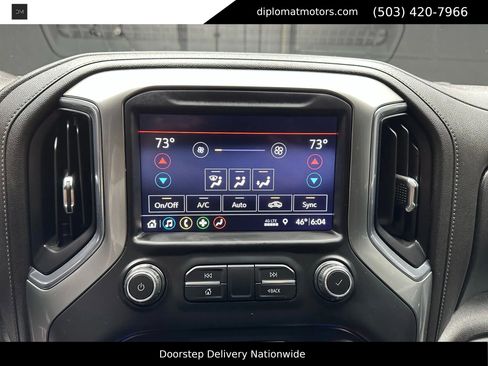 Used 2019 Chevrolet Silverado 1500 LT Trail Boss AWD/4WD image 35