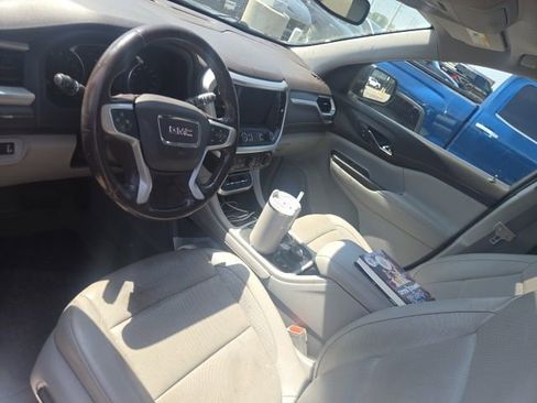 Used 2020 GMC Acadia SLT FWD image 7