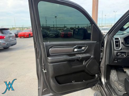 Used 2025 RAM 1500 Big Horn AWD/4WD image 11