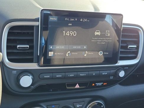New 2026 Hyundai Venue SE image 8