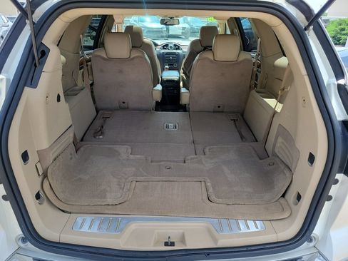 Used 2009 Buick Enclave CXL w/ Entertainment Package #2 AWD/4WD image 32