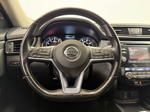 Used 2017 Nissan Rogue SV FWD image 23