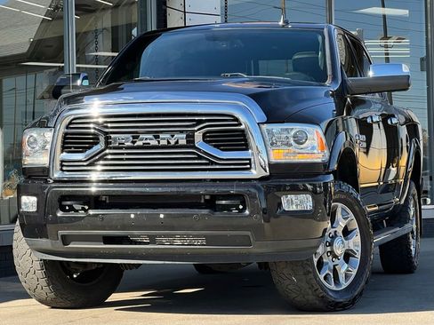 Used 2018 RAM 2500 Limited image 1