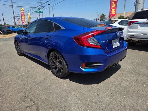 Used 2019 Honda Civic Sport image 2
