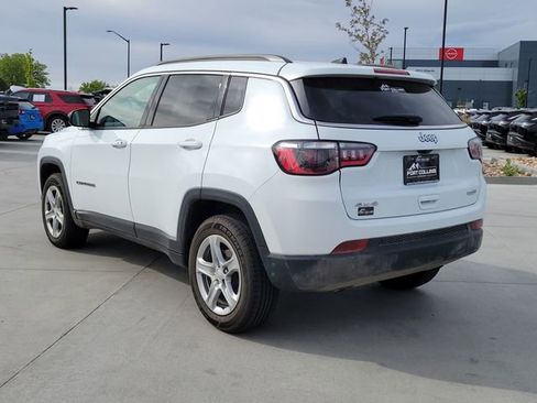 Used 2024 Jeep Compass Latitude AWD/4WD image 3