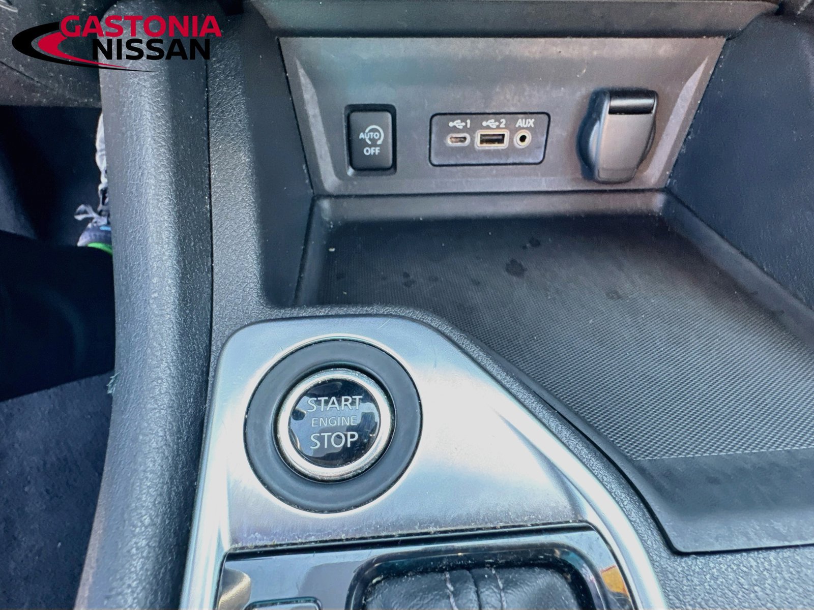 Used 2024 Nissan Sentra SV FWD image 27