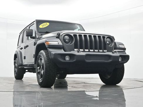Used 2018 Jeep Wrangler Unlimited Sport S image 27