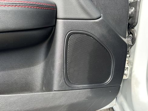 Used 2012 Dodge Avenger R/T FWD image 27