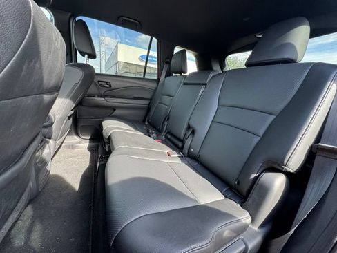 Used 2023 Honda Passport EX-L image 12