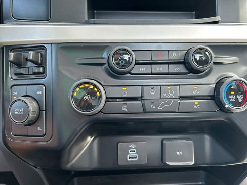 New 2025 Ford F550 4x4 Regular Cab Super Duty image 18