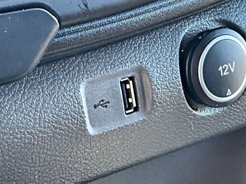 Used 2020 Ford Transit 250 Medium Roof image 8