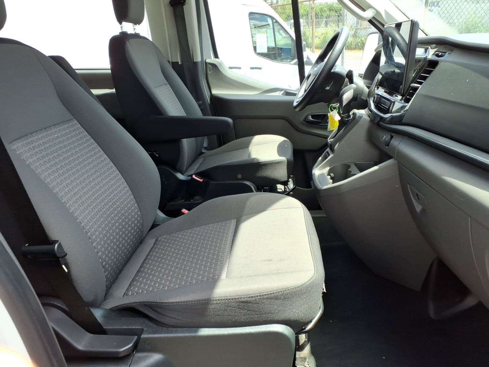 Used 2023 Ford Transit 350 XLT RWD image 13