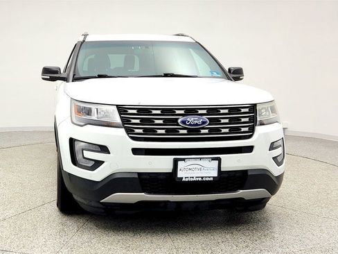 Used 2017 Ford Explorer XLT w/ Equipment Group 202A image 1