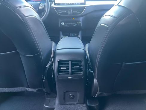 Used 2023 Ford Escape Platinum image 22