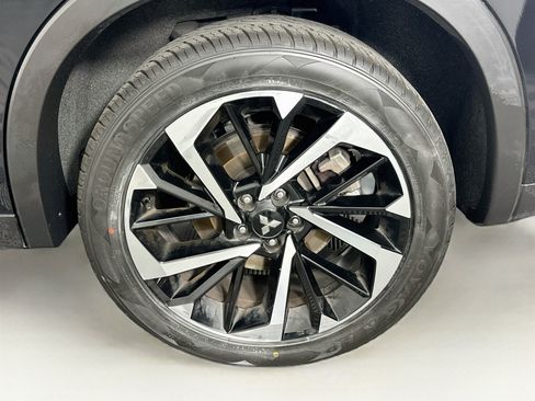 Used 2024 Mitsubishi Outlander SE AWD/4WD image 11