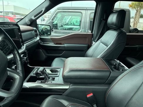 Used 2021 Ford F150 Lariat AWD/4WD image 4