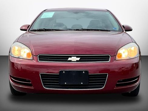 Used 2008 Chevrolet Impala LT w/ Luxury Edition Package FWD image 2