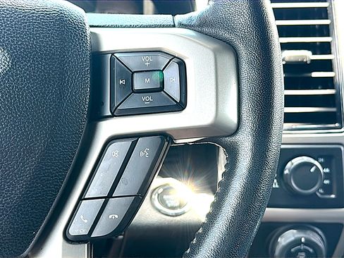 Used 2018 Ford F150 Lariat AWD/4WD image 28